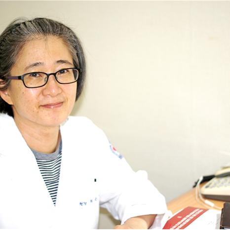 한방 진료원장 최은영